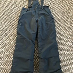 Under Armour Black Snow Pants with Suspenders size youth medium new without tags